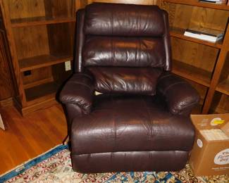 LEATHER RECLINER