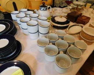 18 DANSK CONCERTO CUPS AND 9 DANSK BISTRO CUPS
