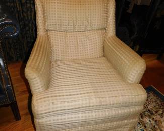 VINTAGE CLUB SWIVEL CHAIR