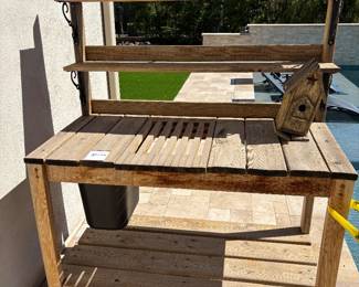 Potting Station In Good Shape!