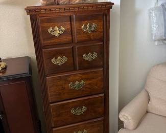 Lingerie Chest By Lea