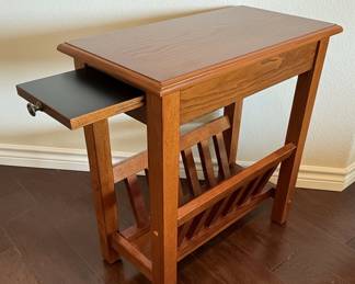 Leick Home Mission Impeccable 12-in W x 24-in H Medium Oak End Table with Magazine Rack