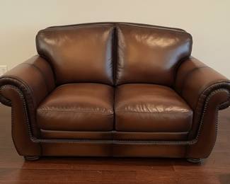 Havertys Vintage Autumn Leather Loveseat