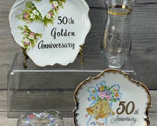 VINTAGE 50TH ANNIVERSARY GIFTWARE FENTON