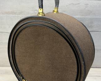 VINTAGE SOFT SIDE ROUND TRAIN CASE