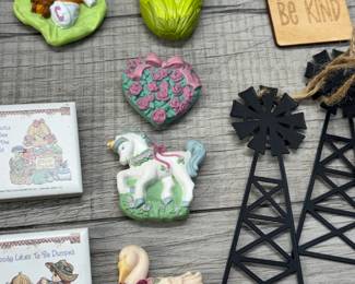 PRECIOUS MOMENTS MAGNETS