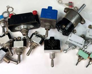 DW478 HeavyDuty Electrical Toggle Switches