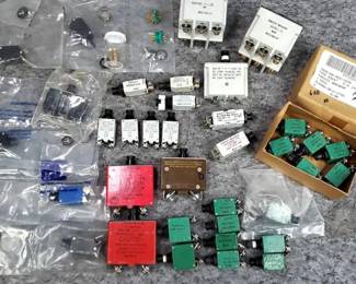 DW469 Aviation Circuit Breakers