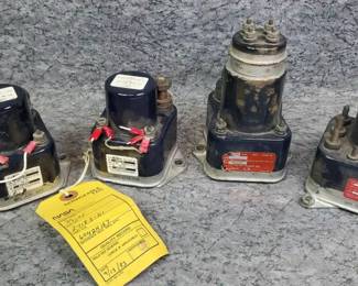 DW471 Vintage CutlerHammer Relays