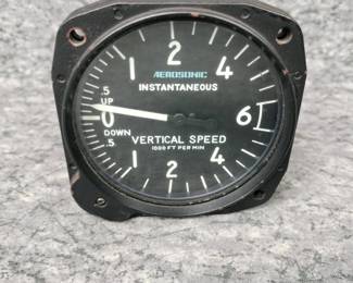 DW343 Aerosonic Instantaneous Vertical Speed Indicator