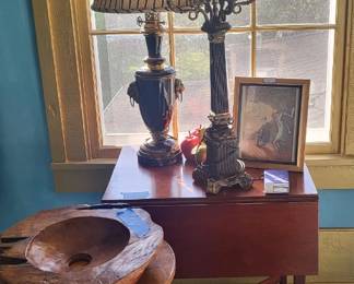 Raw wood sink, tables, lamps