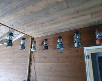 30 Coleman lanterns