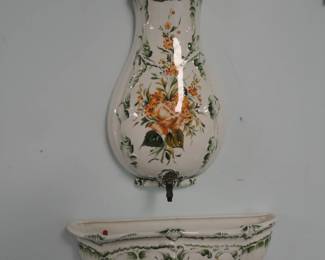 Italian Faiance Lavabo