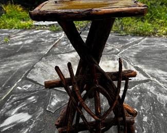 primitive table