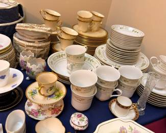 Fine china dinnerware sets and teacup collection