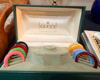 Vintage Gucci watch with interchangeable colored bezels