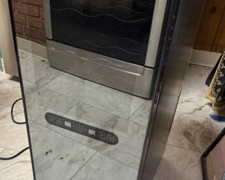 Wine cooler