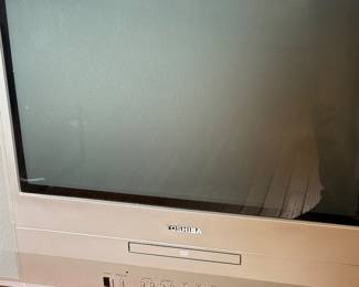 Gaming TV, dvd player