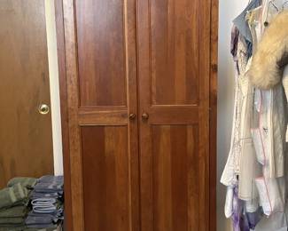 Wardrobe in excellent condition