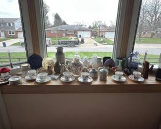 Assortment of teacups, vases, plates, etc.