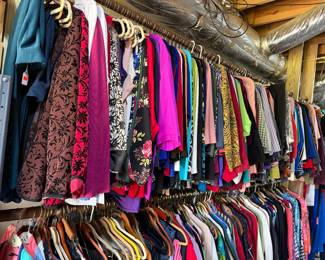 70’ of Very Nice Clothes. Over 2000 pieces tagged 