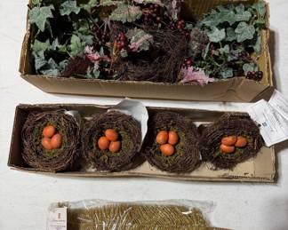 Home Interiors New Flower Swags, Bird Nest w/eggs and Gold Leaf Accents 