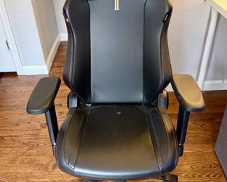 Secret Lab "TITAN" Gaming Chair