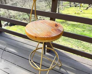 Set of 6 bar stools, sturdy and comfortable with wood seats and a great vintage look.