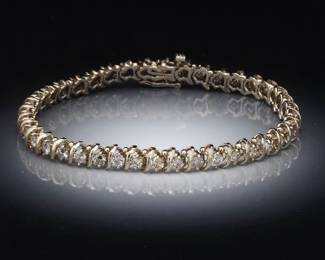 14K Yellow Gold Parallel Line Bracelet