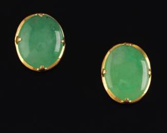 Ladies Pair of Gold and Natural Jadeite Jade Ear Studs 