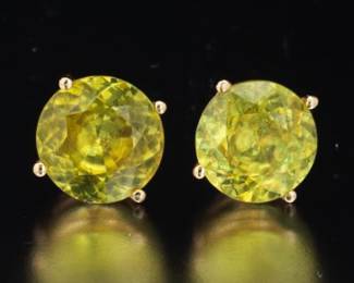 Ladies Pair of Gold and Natural Sphene Gemstones Ear Studs 