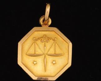 Zodiac 18K Gold Libra Pendant 