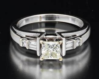 14K White Gold Diamond Ring 