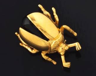 Ladies Gold and Black Onyx Beetle Brooch 