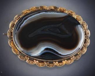 Victorian Gold Banded Agate Brooch