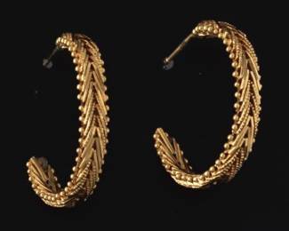 Ladies Vintage Pair of Gold Scroll Earrings 