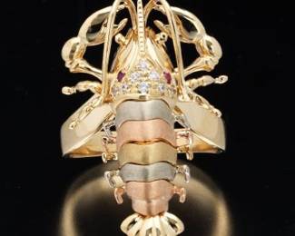 Novelty ThriColor Gold, Diamond and Ruby Articulated Lobster Ring 