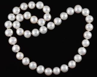 Ladies 11 MM Pearl Continuous Princess Necklace 