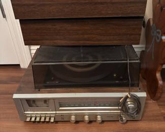 Vintage Sears “kings point” AM-FM Stereo Cassette player Record System with speakers
