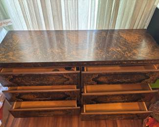 Six drawer chest in nice condition 