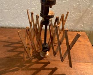 Vintage yarn spinner.