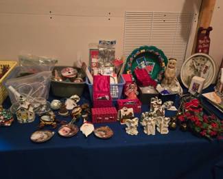 Holiday / Christmas Decor