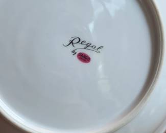 Aladdin Regal Fine China Dinnerware Set  Made in Occupied Japan fifth image