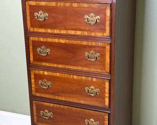 Vintage Dixie Furniture Mahogany Wood Chippendale Lingerie Chest w/ Inlay Design 