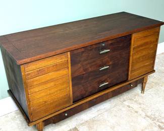 Vintage MCM Wood Lane Cedar Chest 