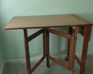 Drop Leaf Gateleg Table second image