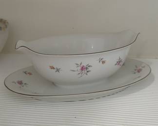 Harmony House Rosebud Gravy Boat with Underplate