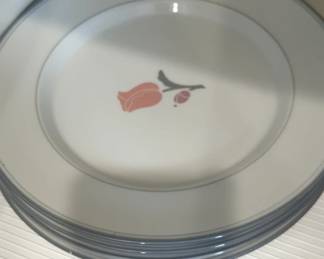 Dansk La Tulipe Pattern Dinner Plates