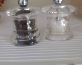 Cole & Mason 505 Acrylic Salt and Pepper Mills