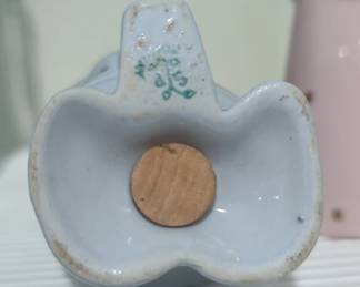 Vintage Ceramic Figurine Salt and Pepper Shakers  Made in Japan second image